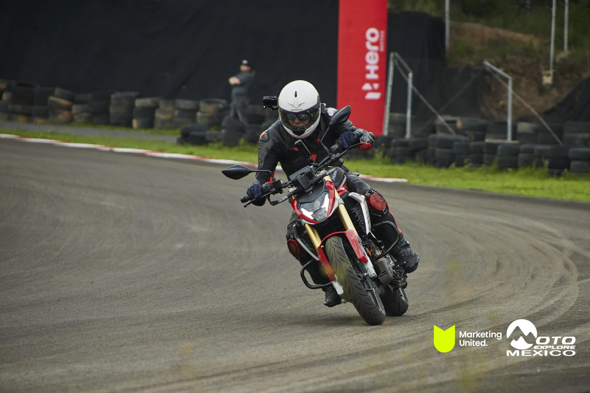 HUNK TRACKDAY 112
